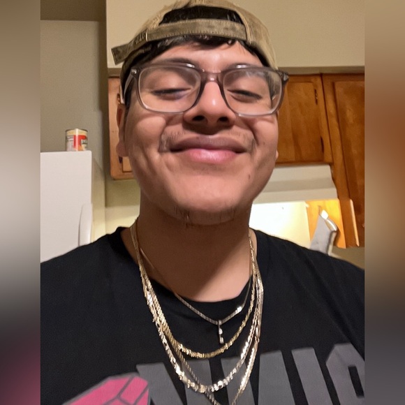 Meet your Posher, Xavier. - Picture 2 of 11